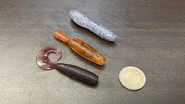 比較 ヤマタヌキ 4インチグラブ カバースキャット2.5インチ